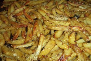 Cartofi la cuptor cu pasta de avocado