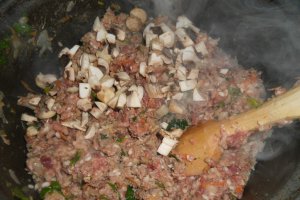 Ardei umpluti si fierti in zeama de varza murata