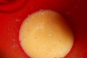 Tort de clatite cu panna-cotta si mango