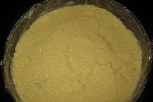 Tort cu crema de gris