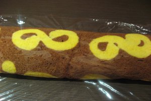 Rulada cu crema caramel, nuca si cafea