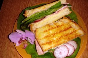 Sandwich cald cu cascaval a la Nigella