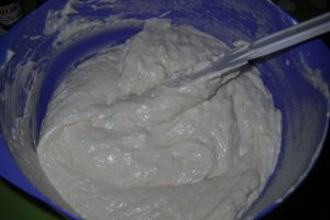 Chec cu albusuri si crema caramel