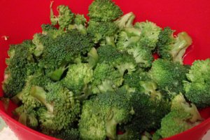 Ciuperci cu broccoli in sos de smantana