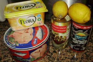 Rulada de ton cu crema de masline