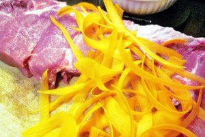 Pulpă de porc în straturi