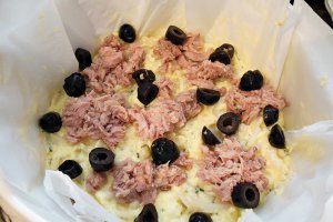 Budinca cu paste, branza si ton