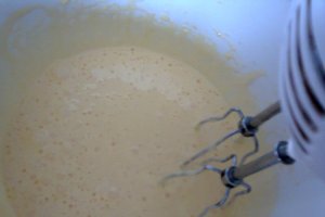 Briose cu  ciocolata si budinca de vanilie by Rocsi