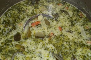 Supa de castraveti murati