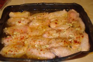 Aripioare de pui la cuptor cu suc de portocala