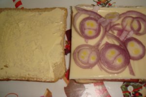 Sandwich cald cu jambon si branza topita