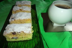 Pandispan cu nuca de cocos si merisoare