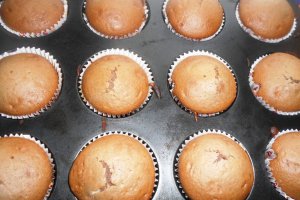 Briose umplute cu branza dulce
