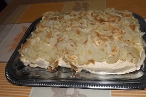 Cremsnit cu aluat de casa si crema de frisca cu dovleac