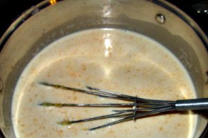 Cremsnit cu foietaj de casa