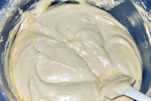 Prajitura cu bezea si crema de lamaie