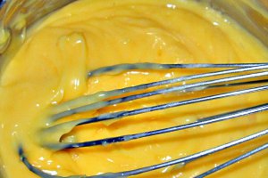 Prajitura cu bezea si crema de lamaie