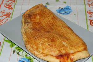 Pizza Calzone