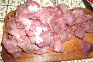 Paste cu sos cu carne de vita