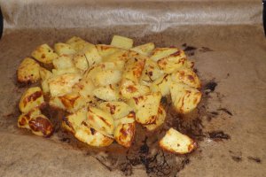 Rulada din piept de pui cu garnitura de cartofi la aburi