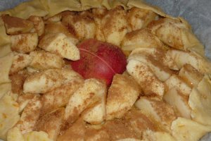 Tarta rustica cu mere si Amaretto