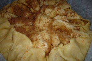 Tarta rustica cu mere si Amaretto