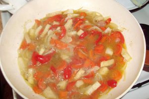 Carne de porc in sos de legume