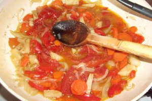 Carne de porc in sos de legume