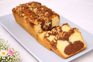 Rețeta de chec pufos cu nuci: Deliciu moale și aromat, perfect pentru orice ocazie
