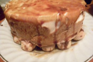 Tort cu aroma de trandafir