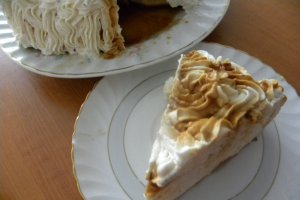 Tort cu aroma de trandafir