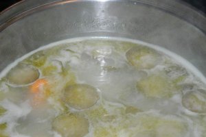 Supa de castraveti murati