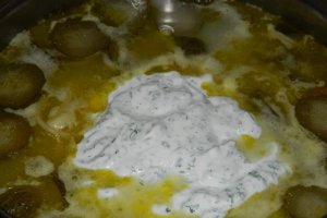 Supa de castraveti murati