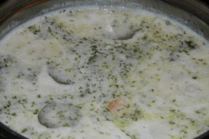 Supa de castraveti murati