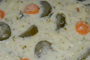 Supa de castraveti murati