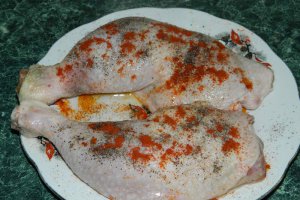 Pulpe de pui cu legume si leurda