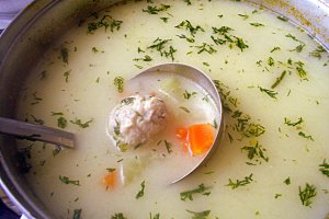 Ciorba de gulii cu perisoare de pui - Dukan