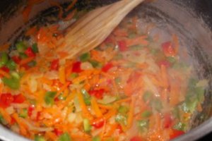 Papricas de cartofi cu carne de porc