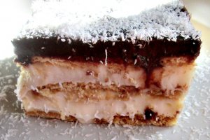 Desert cu crema de lapte (YALANCI TAVUK GÖĞSÜ )