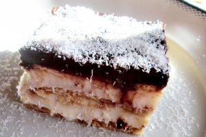 Desert cu crema de lapte (YALANCI TAVUK GÖĞSÜ )