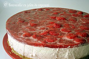 Cheesecake cu capsuni fara coacere