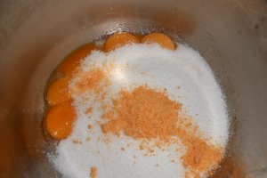 Rulouri umplute cu crema fiarta