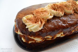 Tort cu caramel si crema de branza