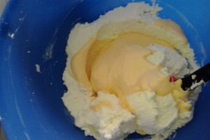 Tarta reteta cu branza dulce si ciocolata