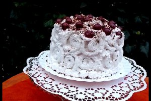 Tort cu visine