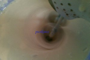 Prajitura de post cu nuca si caramel
