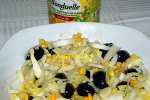 Rulouri din muschi file cu salata de andive si legume Bonduelle