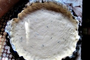 Tarta cu ceapa si carnat afumat