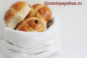 Hot cross buns