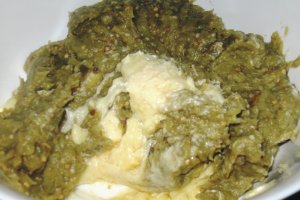 Salata de vinete cu ceapa verde